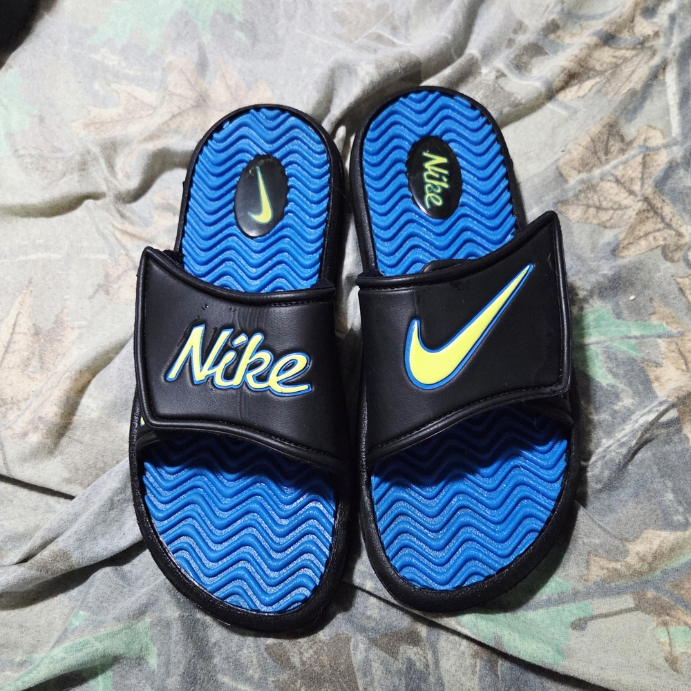 Nike Black and Blue Slides Size 10 Mens
